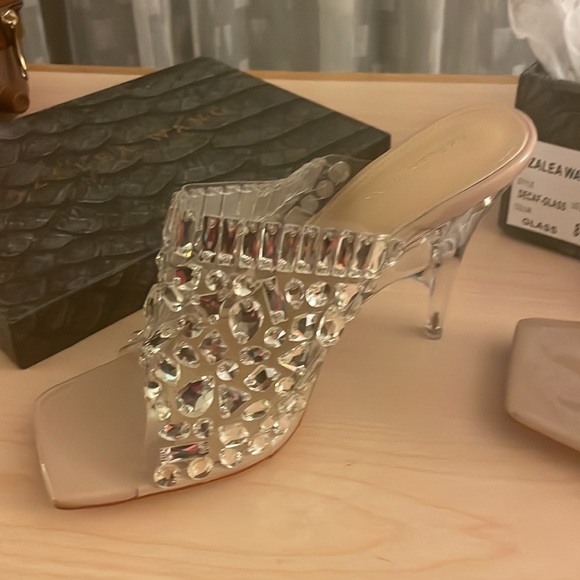 Glass rhinestone nude heels - Picture 4 of 9